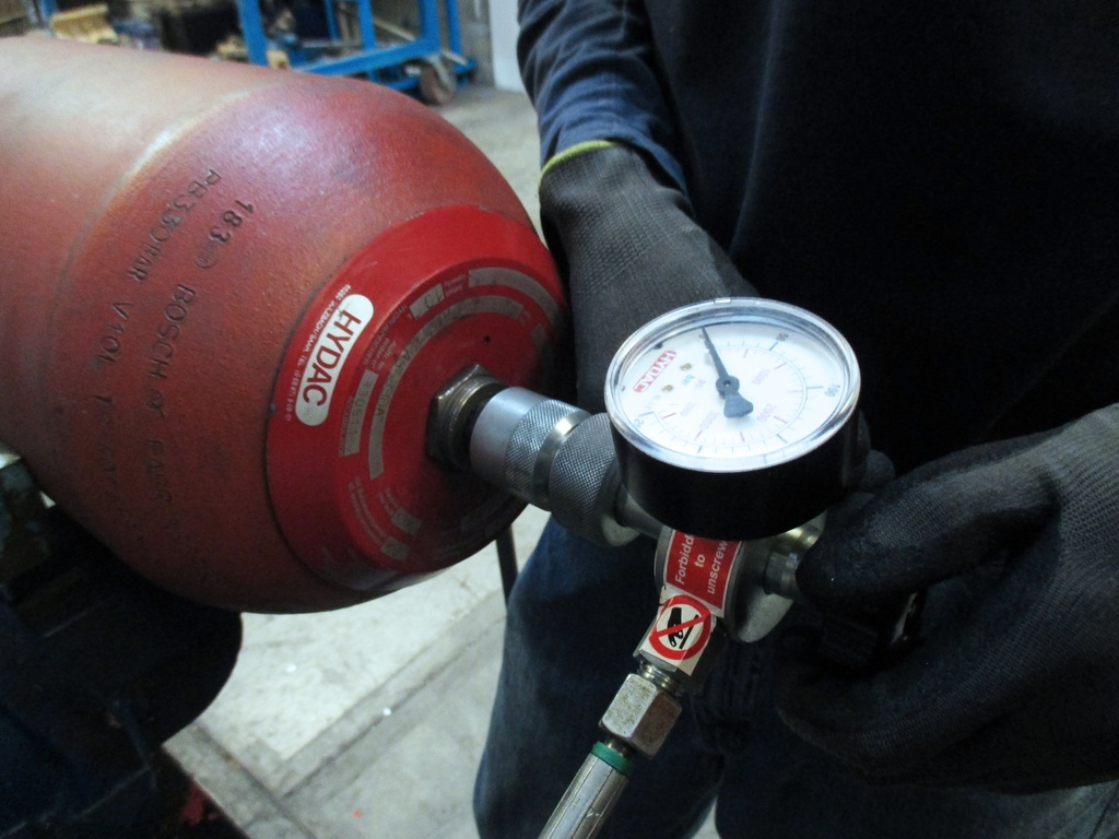 [22105] RECARGA DE ACUMULADORES